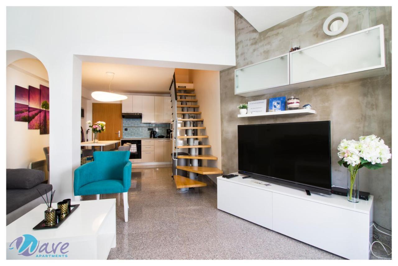 Apartment Wave